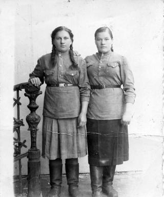 Солодовник (Непша) Ирина Антоновна