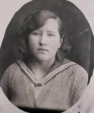 Попова (Смирнова) Лидия Андреевна