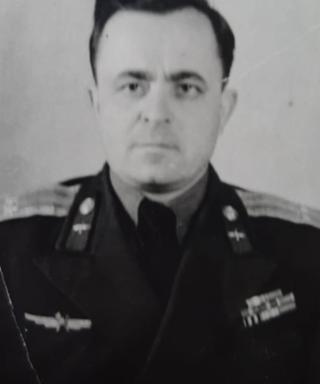 Леонов Павел Яковлевич