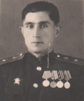 Адамов Михаил Арутюнович