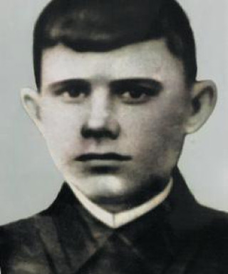 Попов Антон Матвеевич