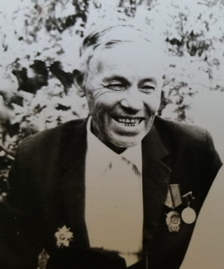 Петров Андрей Петрович