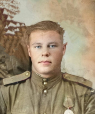 Большаков Виктор Григорьевич