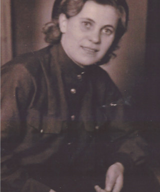 Цыхманова (Коновалова) Нина Алексеевна