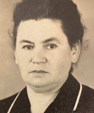Молчанова (Ольшанская) Клавдия Леонидовна