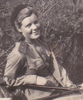 Сенник (Белоусова) Александра Петровна