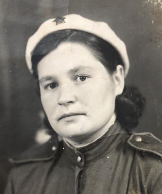 Иванова( Большакова) Галина Константиновна