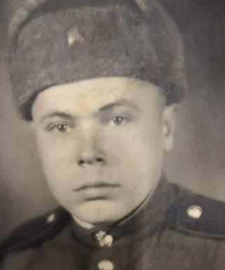 Леонов Яков Дмитриевич
