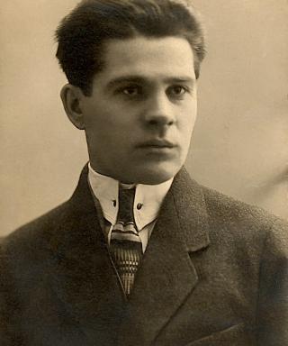Лесков Николай Яковлевич