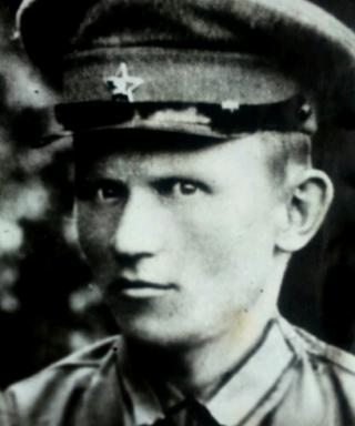 Бектеев Денис Иванович
