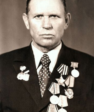 Гавриков Василий Емельянович