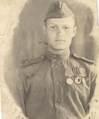 Ларин Александр