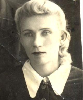 Шевелёва(Фёдорова) Ева Михайловна