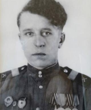 Леонов Пётр Иванович