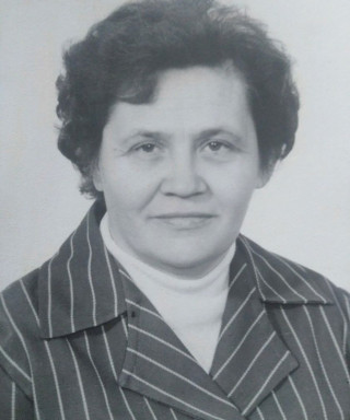 Быстрова Лариса Дмитриевна