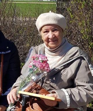 Хлипова Эльвира Андреевна