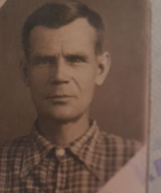 Максимов Павел Максимович