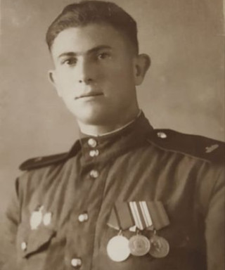 Петров Александр Дмитриевич