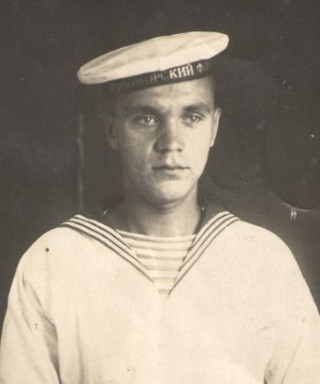 Белоусов Виктор Васильевич