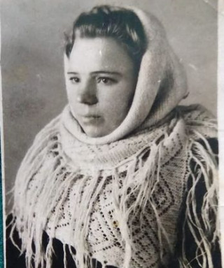 Петровец(Синявская) Мария Федоровна