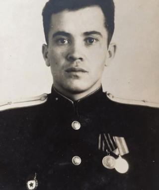 Момзиков Василий Сергеевич