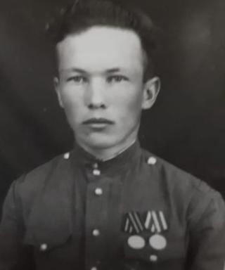 Симонов Дмитрий Трофимович