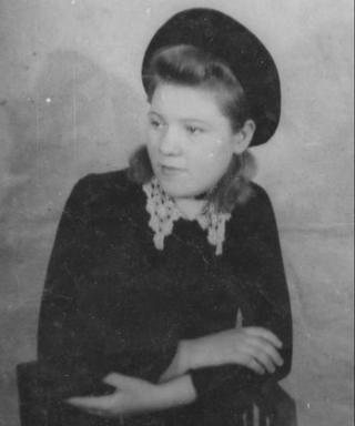 Лепёшкина(Шоболова) Антонина Васильевна