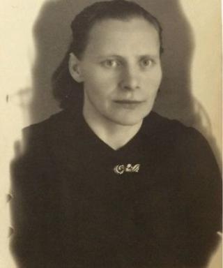 Серова Мина Ивановна