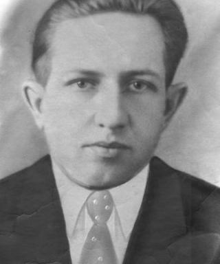 Хомутов Иван Дмитриевич