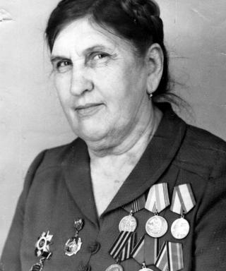 Попова Ефросинья Алексеевна