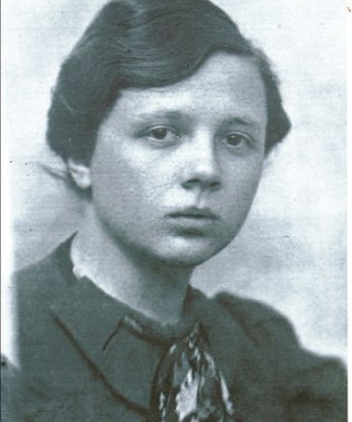 Булушева(Антонова) Евгения Петровна