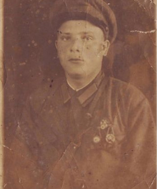 Петров Виктор Петрович