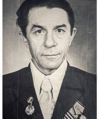 Долгашов Юрий Иванович