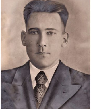 Зрянин Петр Петрович