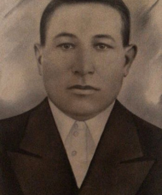 Азаров Роман Стефанович