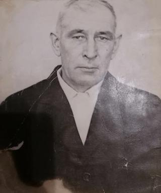 Уханев Константин Дмитриевич
