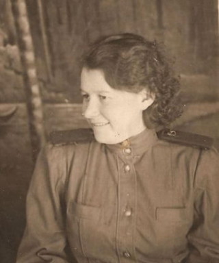 Тарасова( Рудомётова) Мария Дмитриевна