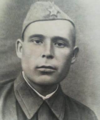 Холуенков Ион Ефимович
