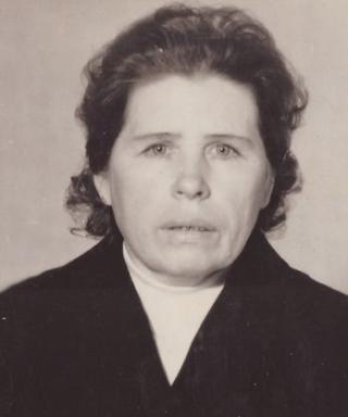 Тинькова(Карачевцева) Лилия Макаровна