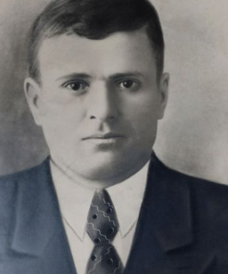 Данилов Артем Данилович