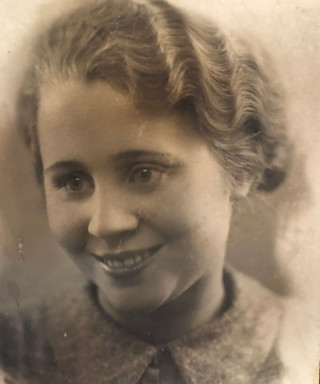 Азовская Александра Ивановна