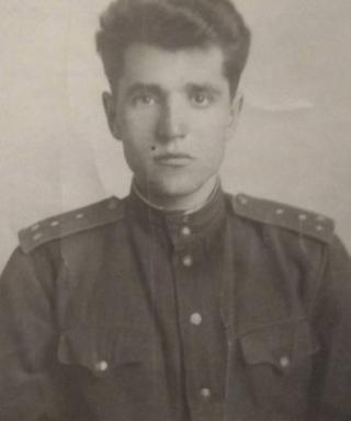 Белов Евгений Дмитриевич