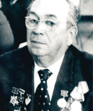 Звонов Дмитрий Максимович