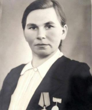 Дмитриева Нина Дмитриевна