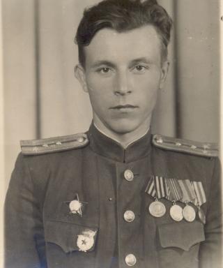 Хащинин Иван Иванович