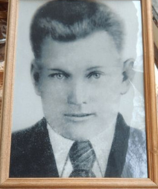 Петров Василий Максимович