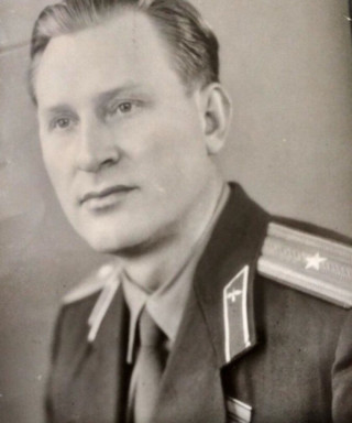 Лазарев Александр Васильевич