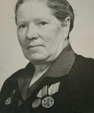 Хлебникова Донна Кузьмична