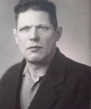 Гусляков Василий Яковлевич