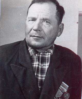 Хмыров Дмитрий Васильевич